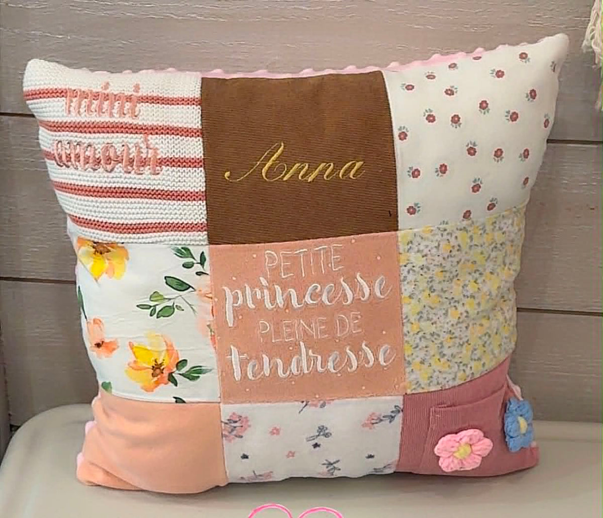 Coussin souvenir 40 par 40 cm