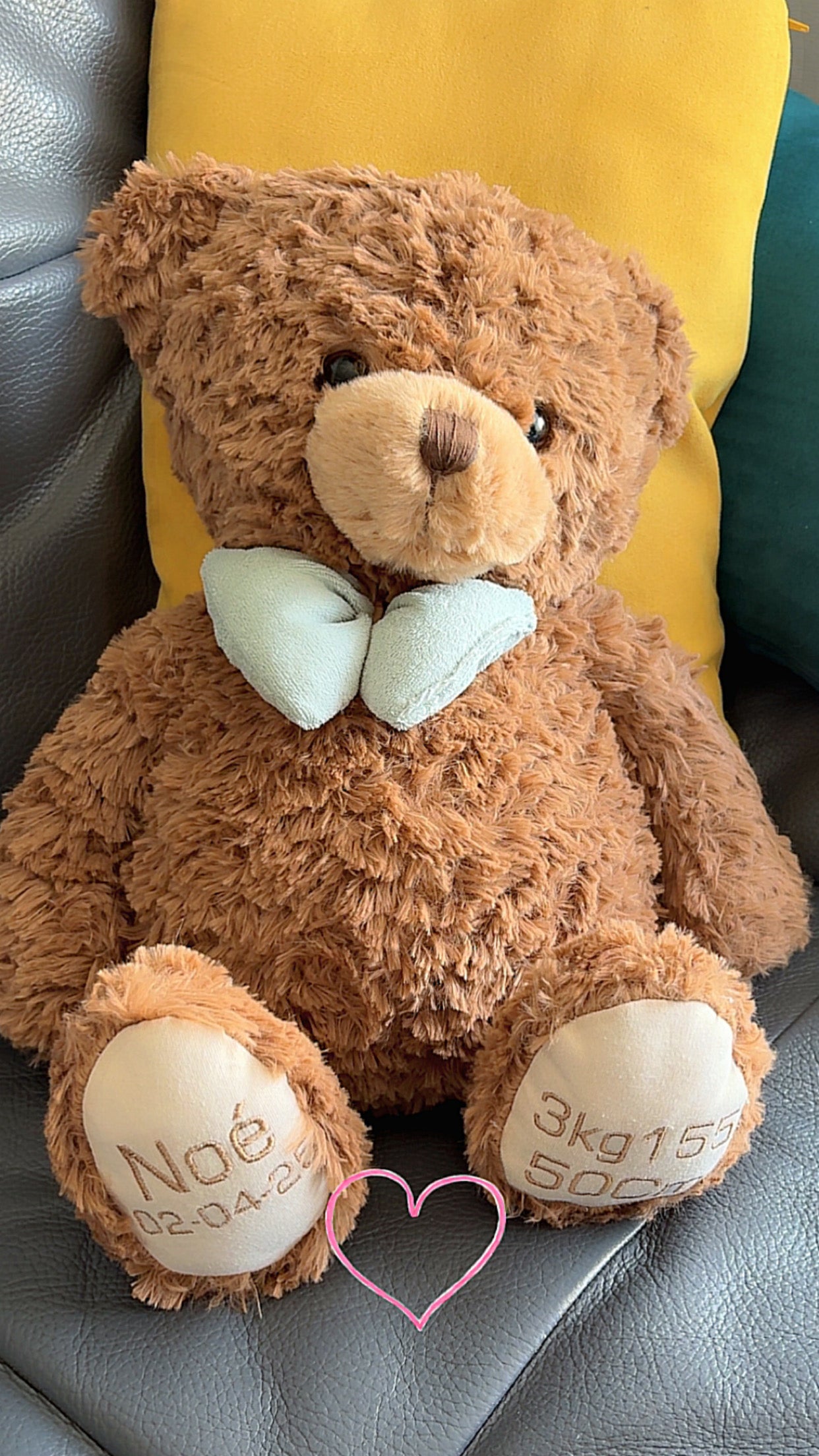 Peluche au poids et à la taille de bébé